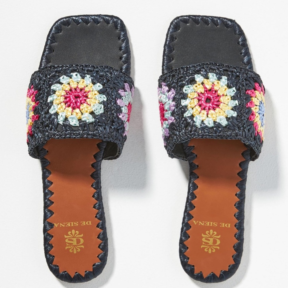 De Siena Pam Raffia Flat Sandals - Picture 2 of 8